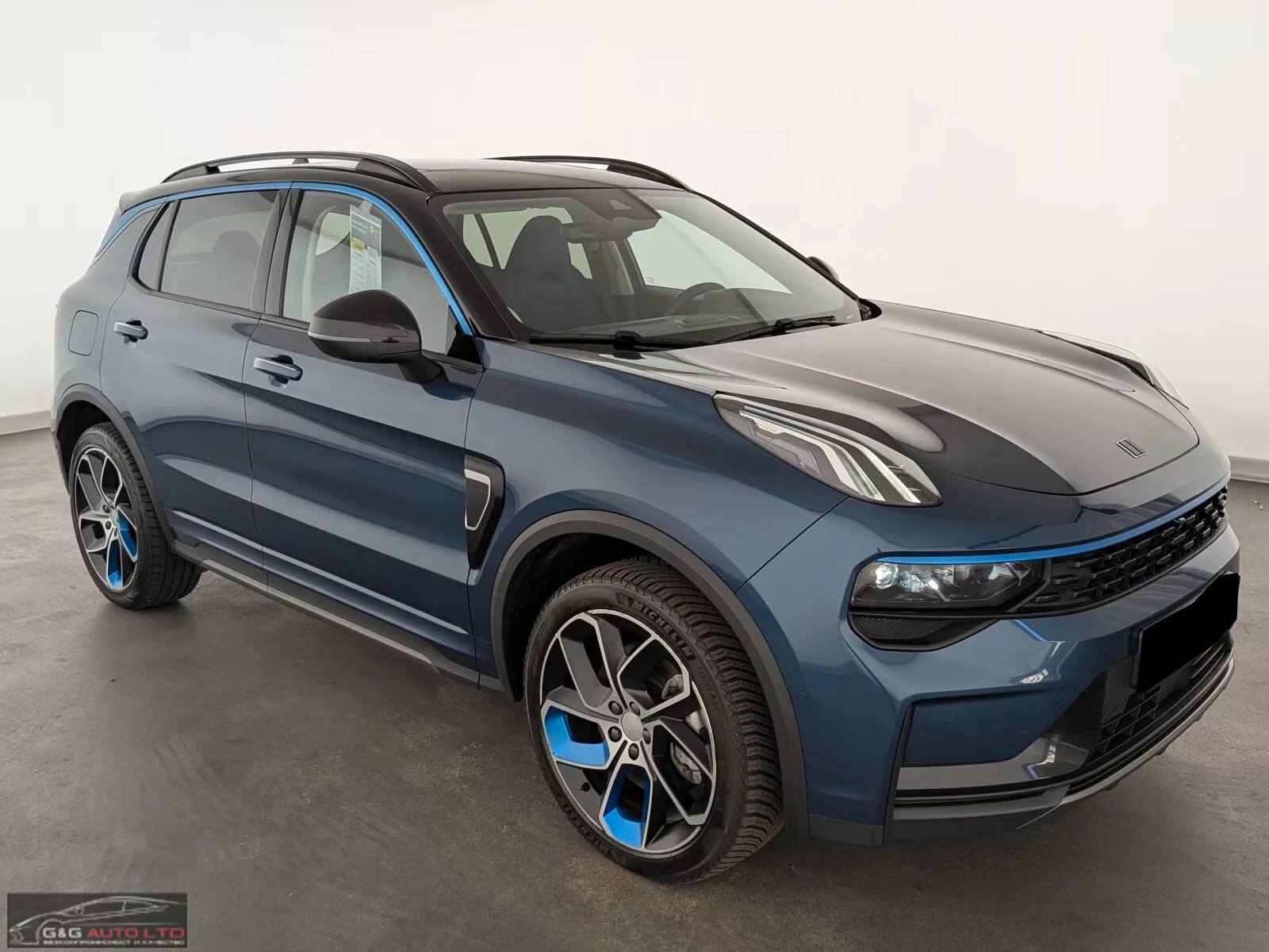LynkCo 01 PHEV/261HP/PANO/360/MEMO/LED/KLESS/NAVI/343q | Mobile.bg � ����������� 5