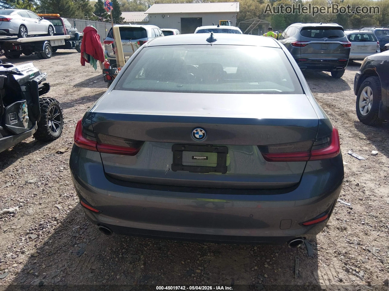 BMW 330 X-Drive* Hybrid* Distronic, снимка 5 - Автомобили и джипове - 54699256