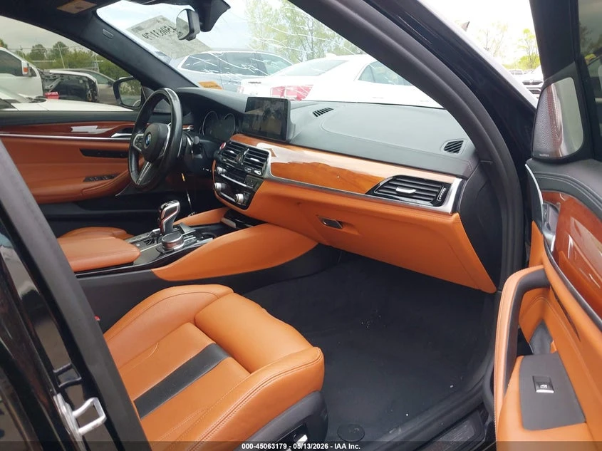 BMW M5 4.4l, снимка 5 - Автомобили и джипове - 54831386