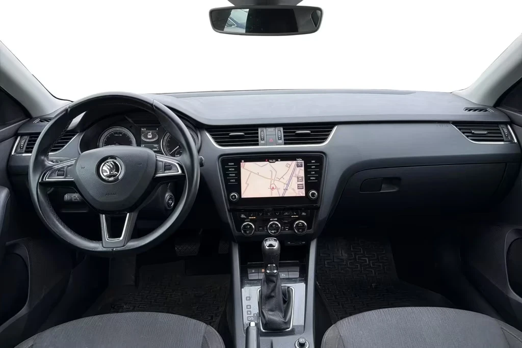 Skoda Octavia 1.6tdi DSG 116ps STYLE DK, снимка 5 - Автомобили и джипове - 54898241