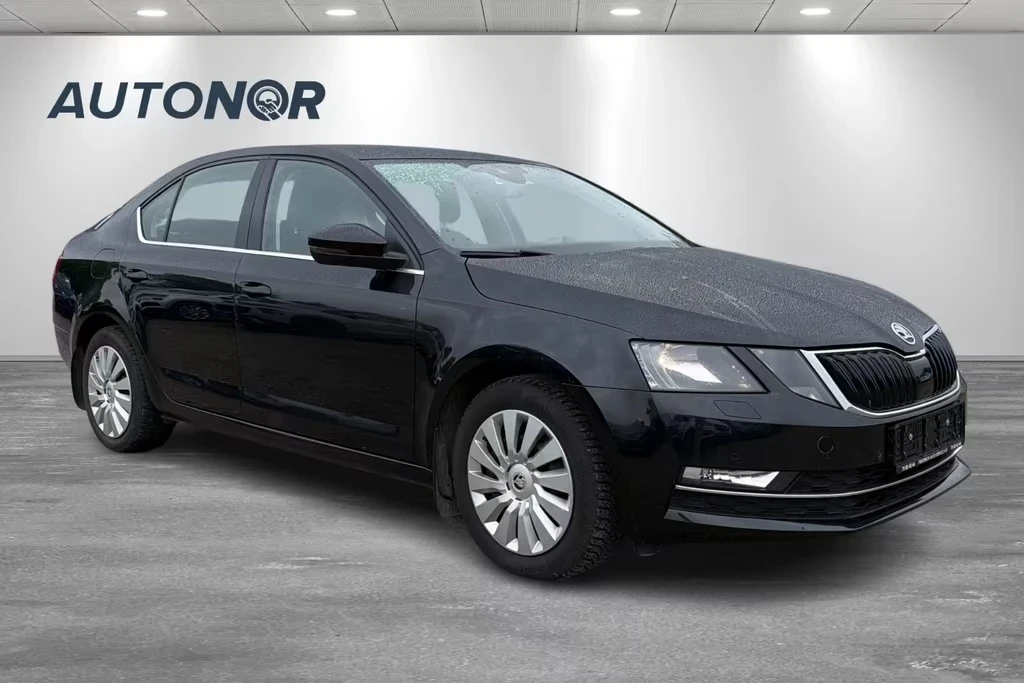 Skoda Octavia 1.6tdi DSG 116ps STYLE DK, снимка 2 - Автомобили и джипове - 54898241