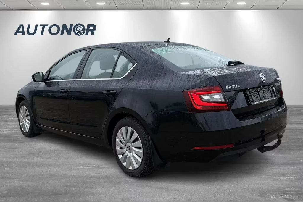 Skoda Octavia 1.6tdi DSG 116ps STYLE DK, снимка 4 - Автомобили и джипове - 54898241