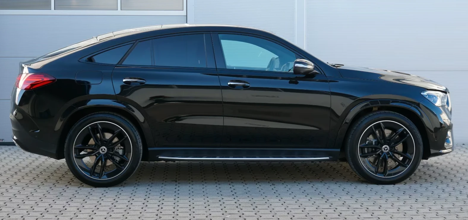 Mercedes-Benz GLE 450 D* COUPE* AMG PREMIUM* 360* ВЕНТИЛАЦИЯ* BURMESTER*, снимка 4 - Автомобили и джипове - 54966163