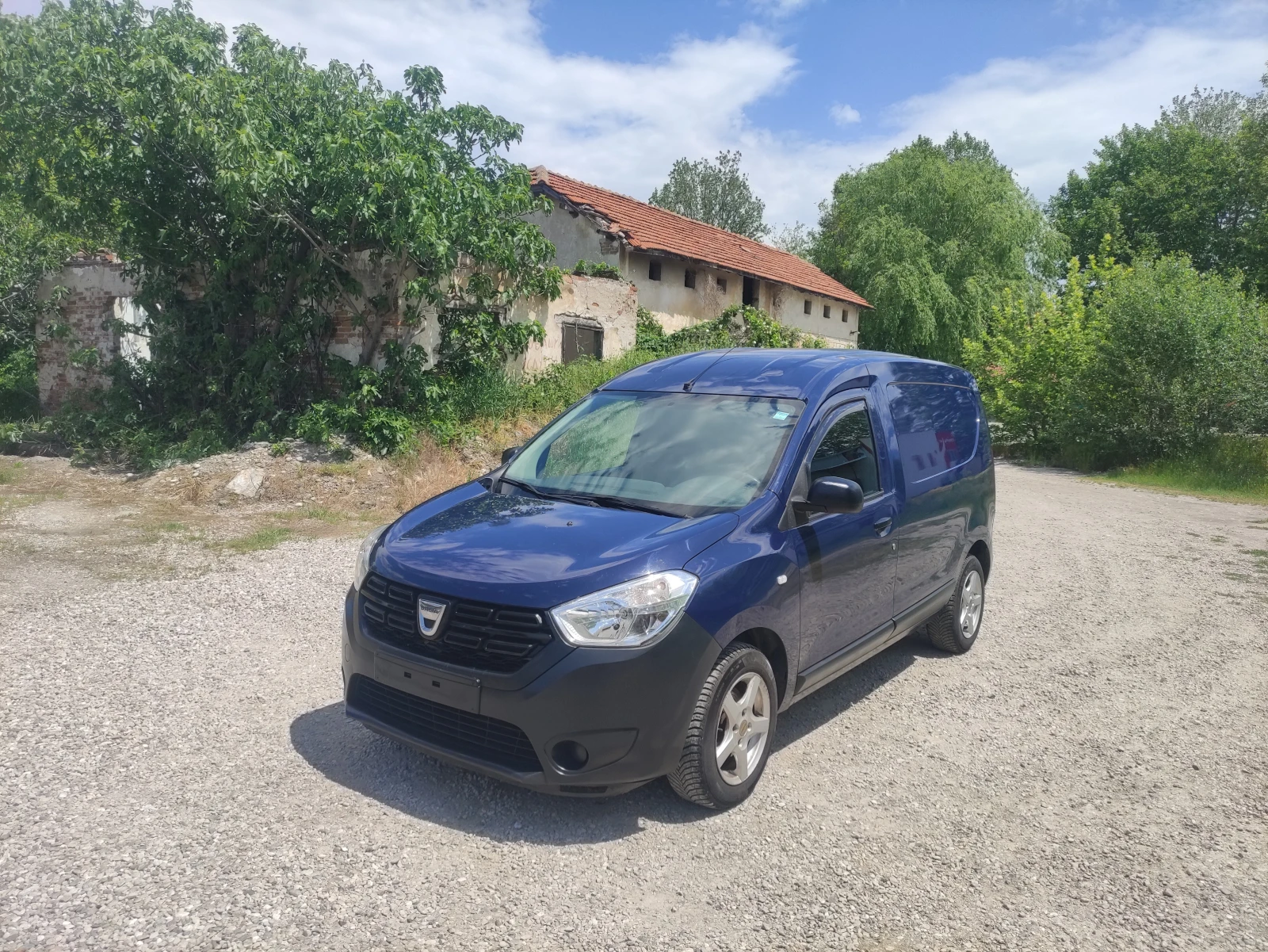Dacia Dokker 1.5dci отличен 105000км навигация step way, снимка 3 - Автомобили и джипове - 55182131