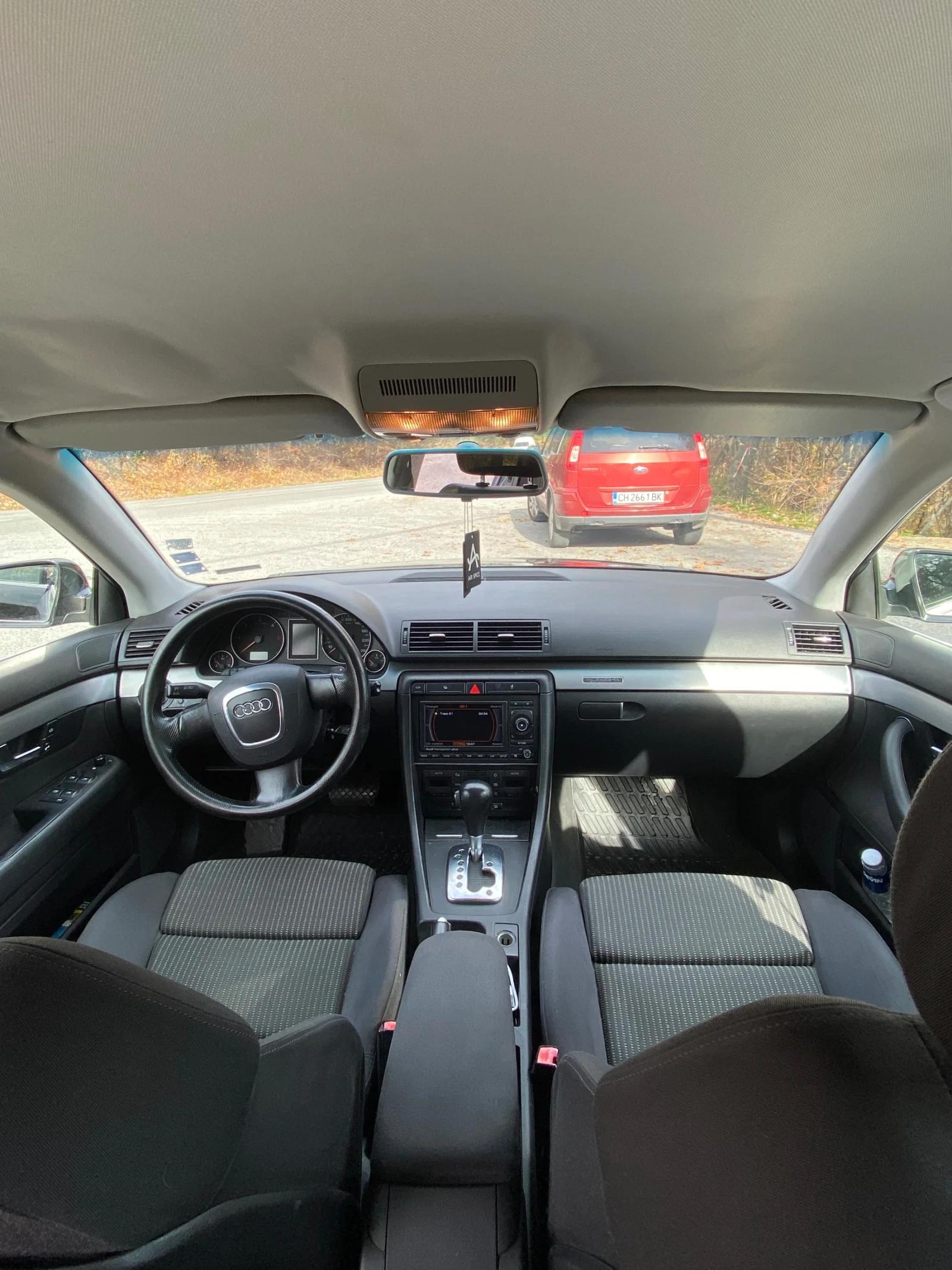 Audi A4, снимка 8 - Автомобили и джипове - 55376791