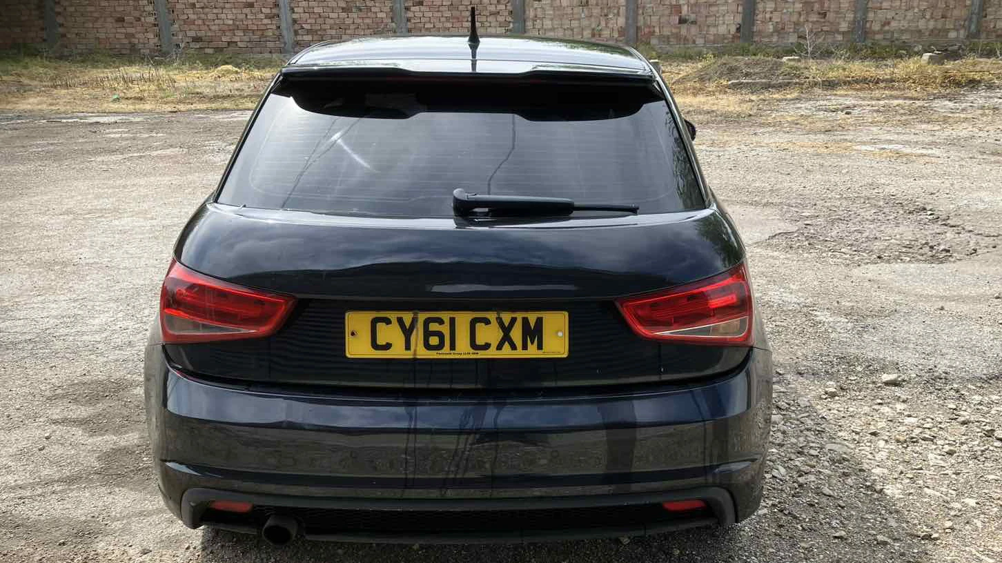Audi A1, снимка 4 - Автомобили и джипове - 55394774
