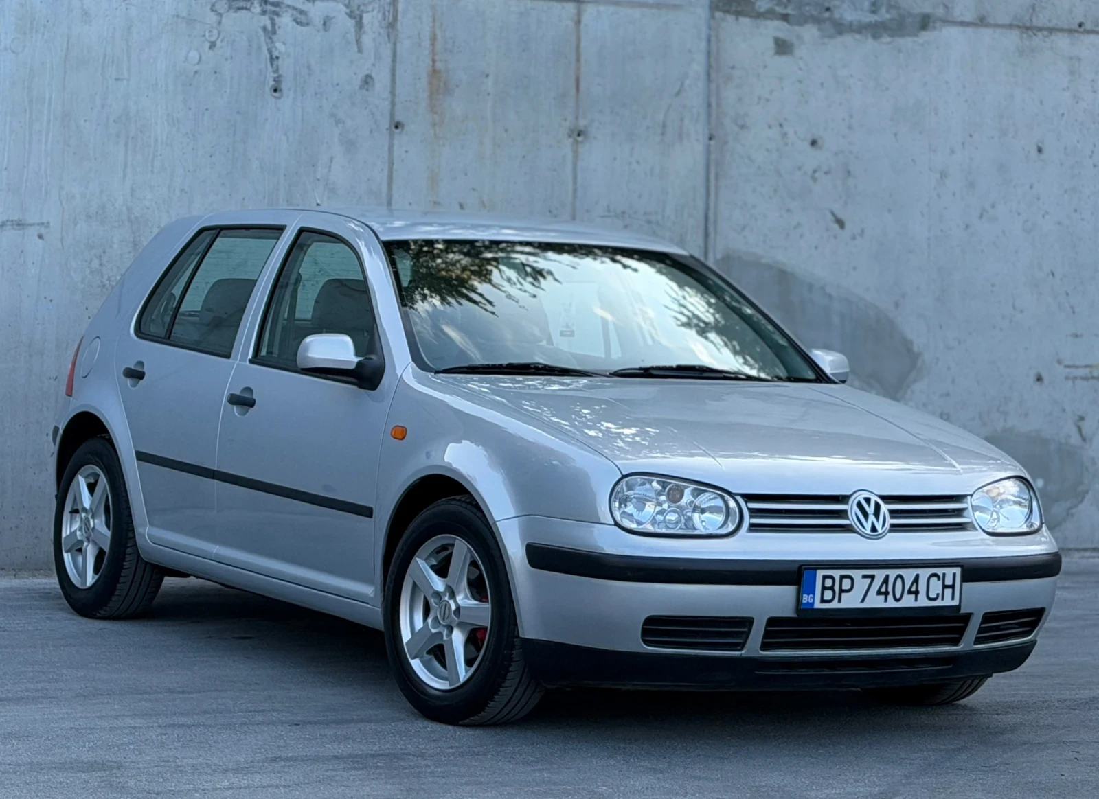 VW Golf 1.6i 101к.с * АВТОМАТИК* 