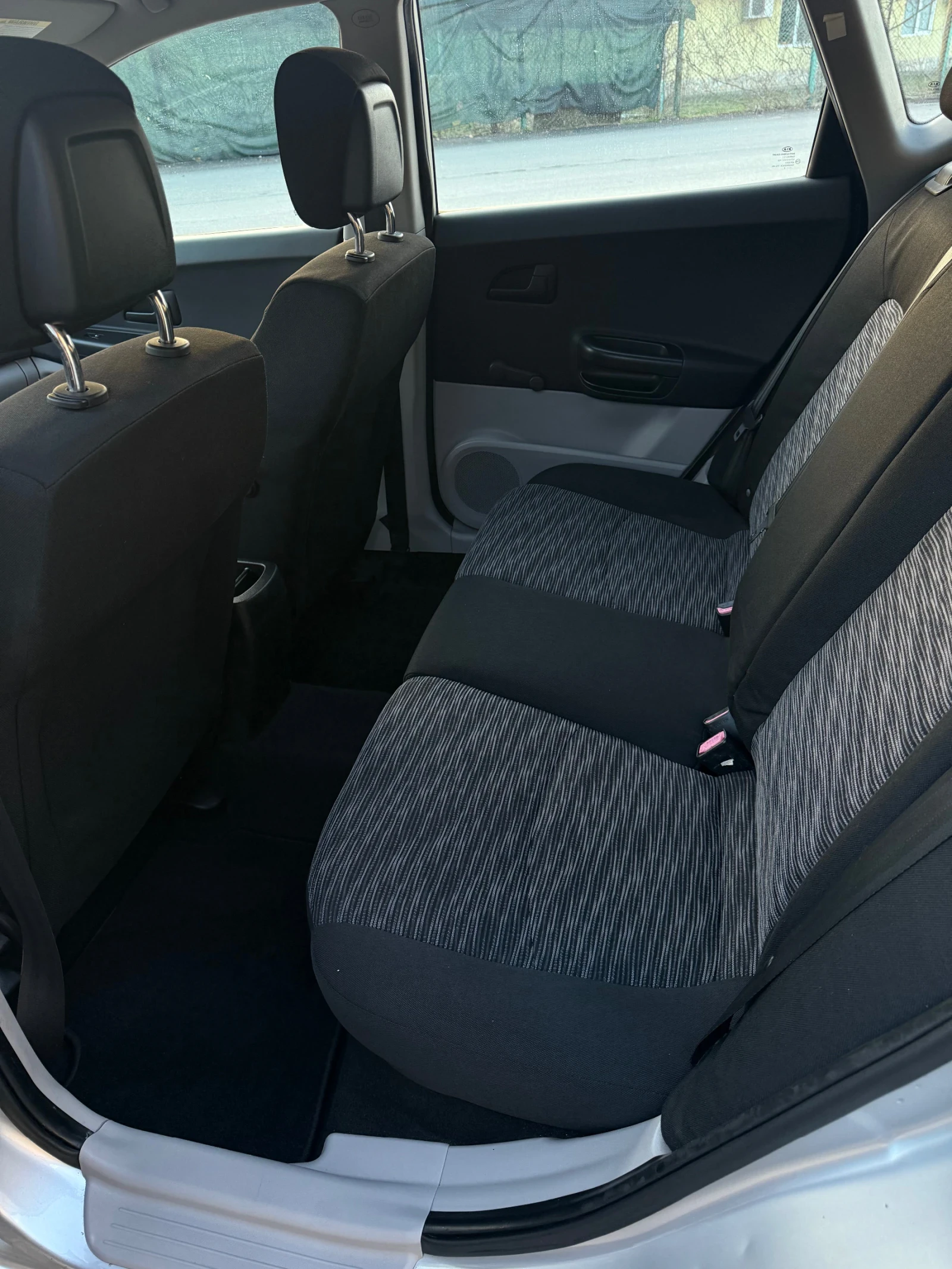 Kia Ceed 1.4 BENZIN , снимка 8 - Автомобили и джипове - 55822593