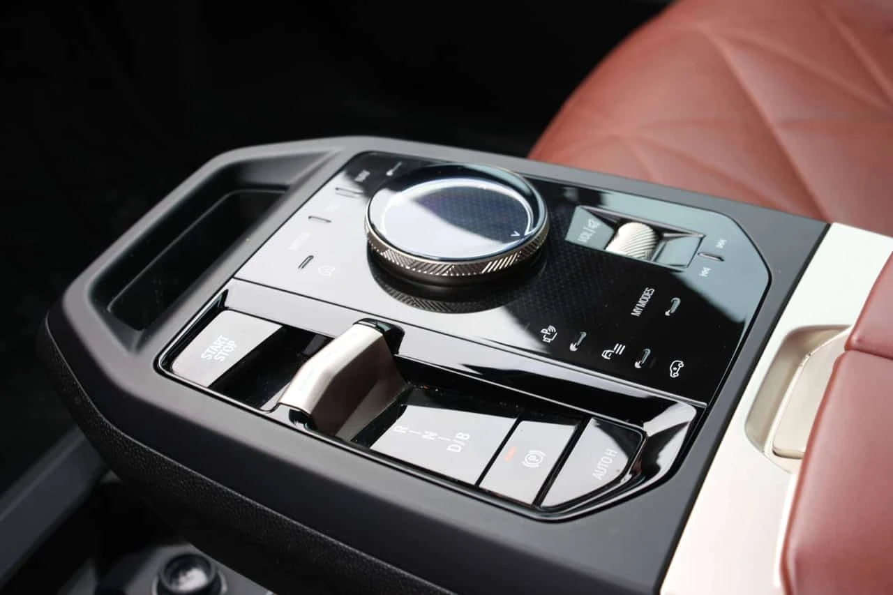 BMW iX M60 xDrive | CARFAX | ��� ���������  | Mobile.bg � ����������� 9