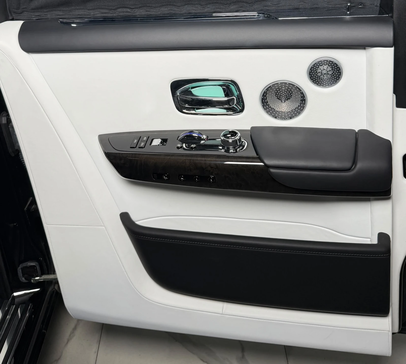 Rolls-Royce Phantom ShootingStar* TV* BeSpoke | Mobile.bg � ����������� 12