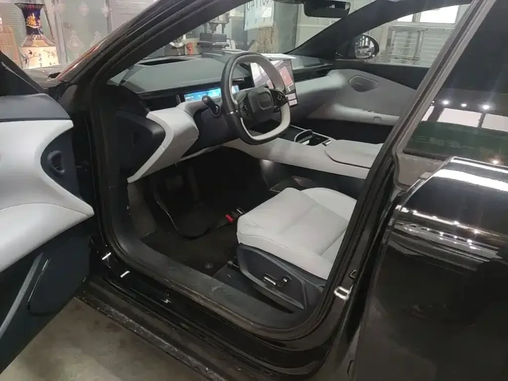 LynkCo 10, снимка 11 - Автомобили и джипове - 56637937