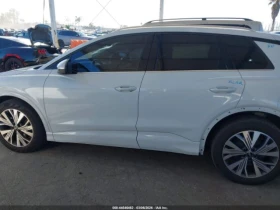 Audi Q4 E-TRON PREMIUM PLUS 40 RWD, снимка 14