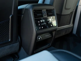 Porsche Cayenne E-Hybrid Coupé Black Edition, снимка 14