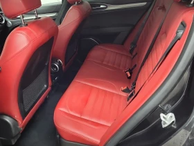 Alfa Romeo Stelvio * VELOCE* AWD* PANO* DISTRONIC* KAMERA* PODGREV* , снимка 10