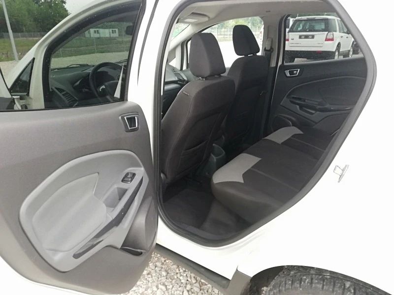 Ford EcoSport 1.5TDCi kli 90, снимка 10 - Автомобили и джипове - 45586378