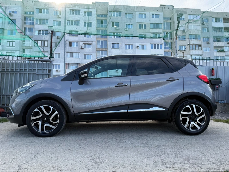 Renault Captur БЕНЗИН* АВТОМАТИК* * * , снимка 3 - Автомобили и джипове - 46836592