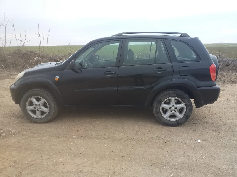 Toyota Rav4 2.0 d4d 4x4, снимка 4 - Автомобили и джипове - 48786973