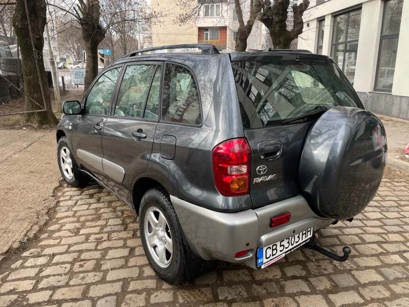 Toyota Rav4 2.0D4D, снимка 6 - Автомобили и джипове - 48890900