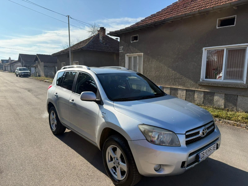 Toyota Rav4, снимка 1 - Автомобили и джипове - 49158434