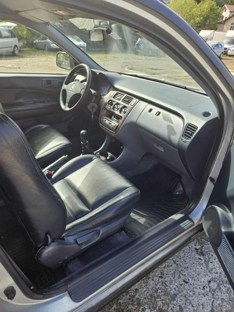 Honda Hr-v 1.6 i 4.4, снимка 5 - Автомобили и джипове - 51952571