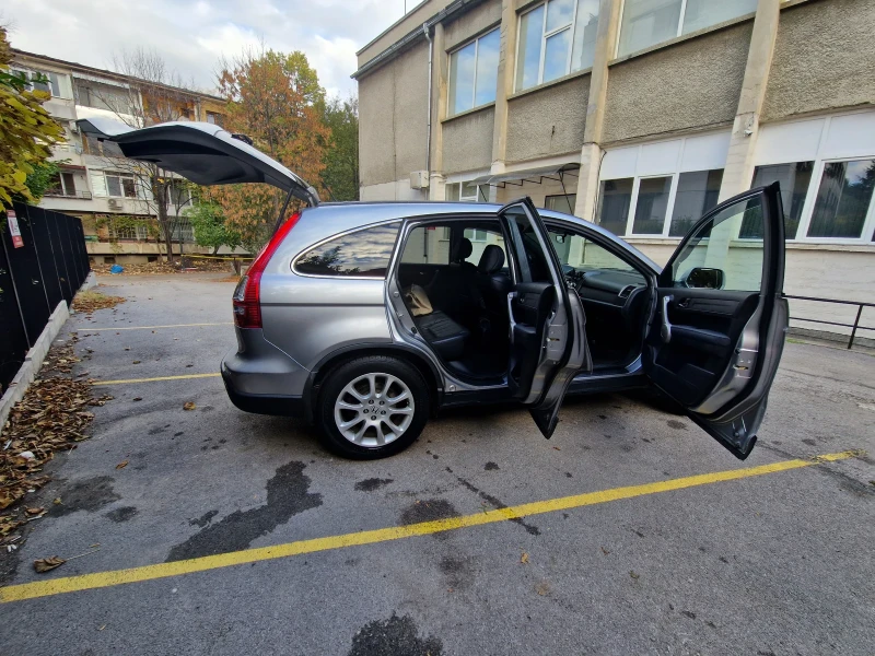 Honda Cr-v, снимка 4 - Автомобили и джипове - 52191852