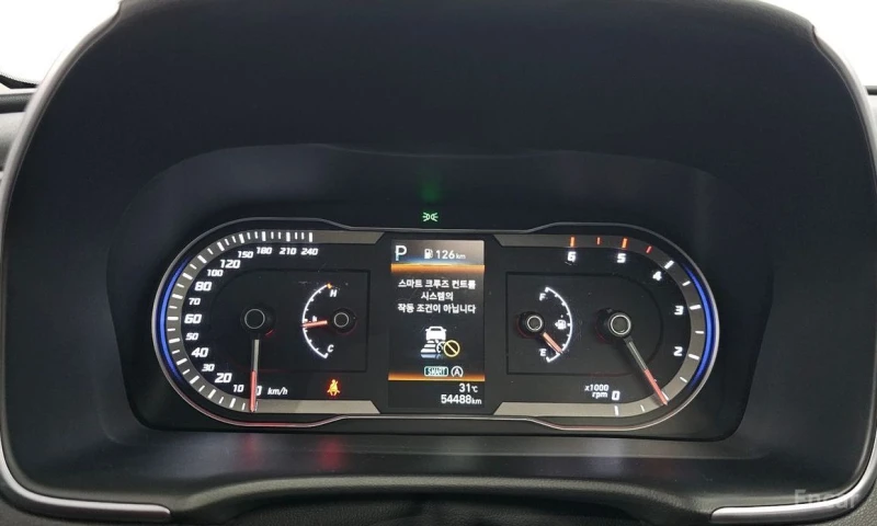 Hyundai Tucson, снимка 8 - Автомобили и джипове - 52971418