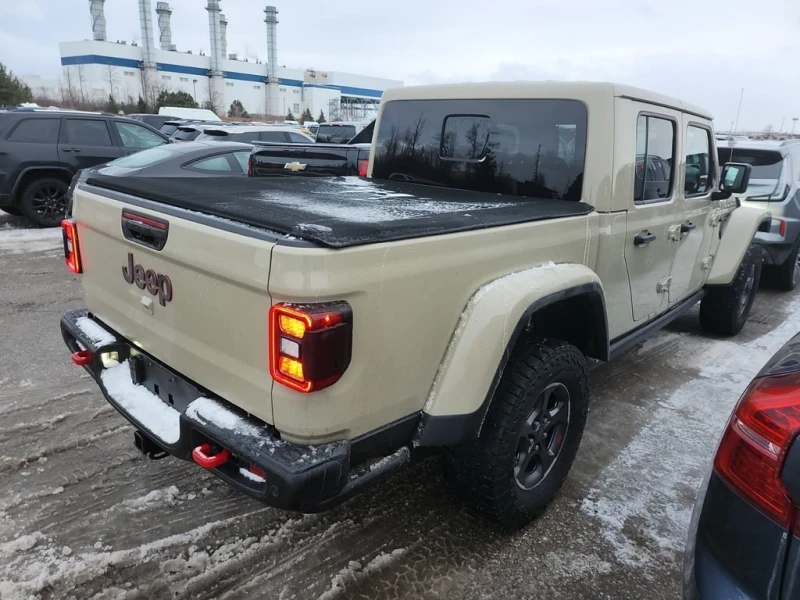 Jeep Gladiator RUBICON CREW CAB SHORT BED  CARFAX, снимка 3 - Автомобили и джипове - 53019933