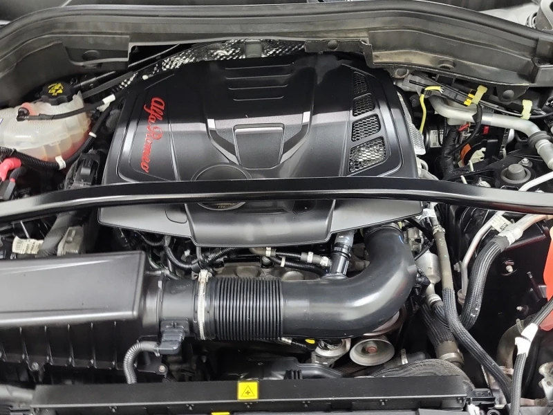 Alfa Romeo Stelvio * VELOCE* AWD* PANO* DISTRONIC* KAMERA* PODGREV* , снимка 13 - Автомобили и джипове - 53122365