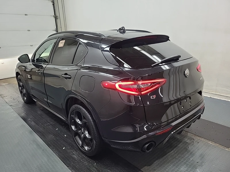 Alfa Romeo Stelvio * VELOCE* AWD* PANO* DISTRONIC* KAMERA* PODGREV* , снимка 5 - Автомобили и джипове - 53122365