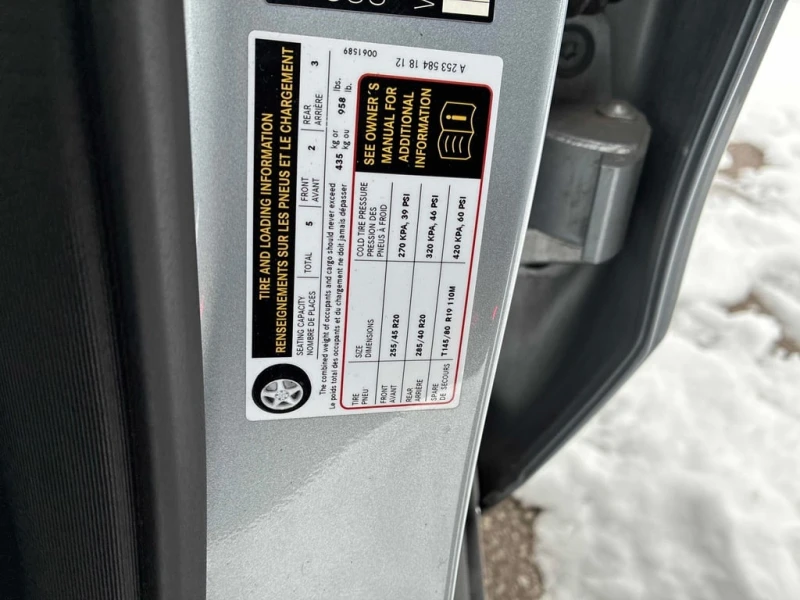 Mercedes-Benz GLC 300 2023 * CARFAX * БЕЗ ПЪРВОНАЧАЛНА ВНОСКА, снимка 17 - Автомобили и джипове - 53124191