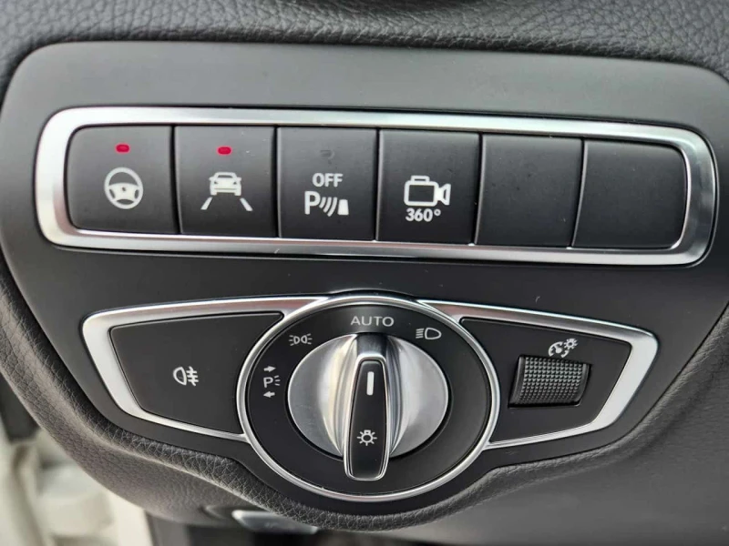 Mercedes-Benz GLC 300 Coupe/Панорама/Подгрев/Дистроник/360 Камера/Клип, снимка 8 - Автомобили и джипове - 53570056