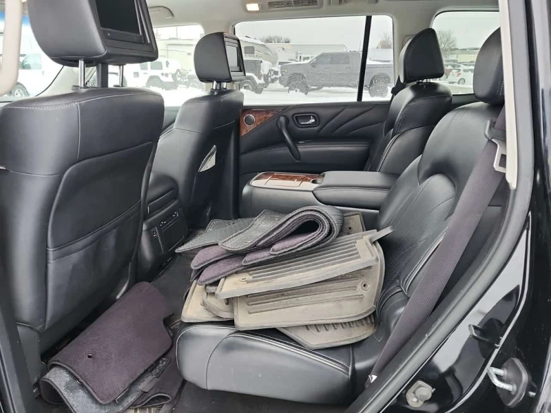 Infiniti QX80 * 4WD 4dr 8 Passenger * CARFAX * ЦЕНА ДО БГ, снимка 12 - Автомобили и джипове - 53583417
