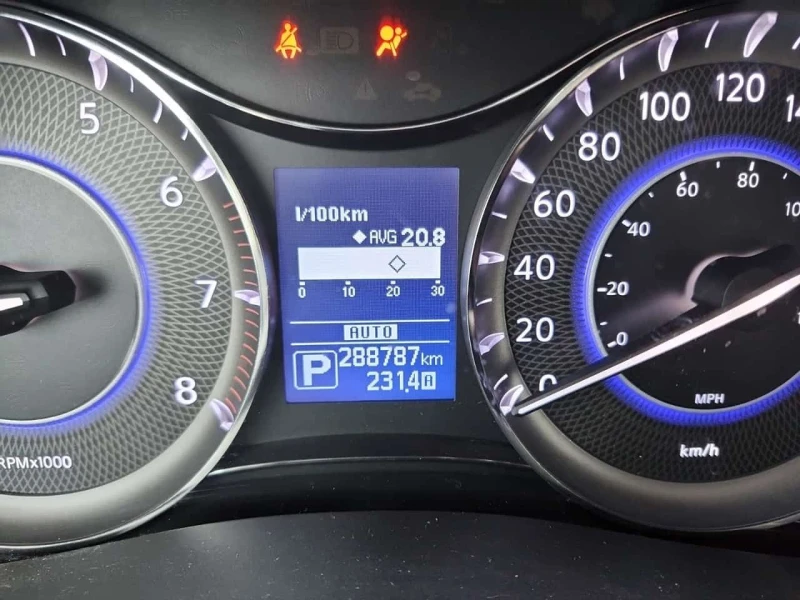 Infiniti QX80 * 4WD 4dr 8 Passenger * CARFAX * ЦЕНА ДО БГ, снимка 16 - Автомобили и джипове - 53583417