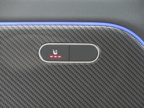 Mercedes-Benz GLA 200 = AMG Line = Advanced Plus Гаранция, снимка 3 - Автомобили и джипове - 53075134