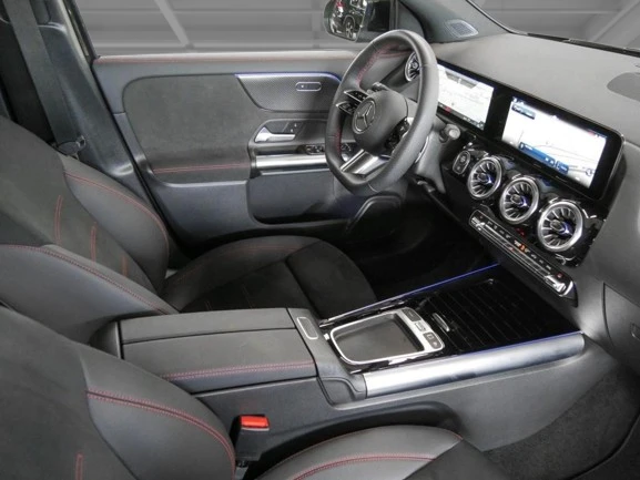 Mercedes-Benz GLA 200 = AMG Line = Advanced Plus Гаранция, снимка 6 - Автомобили и джипове - 53075134