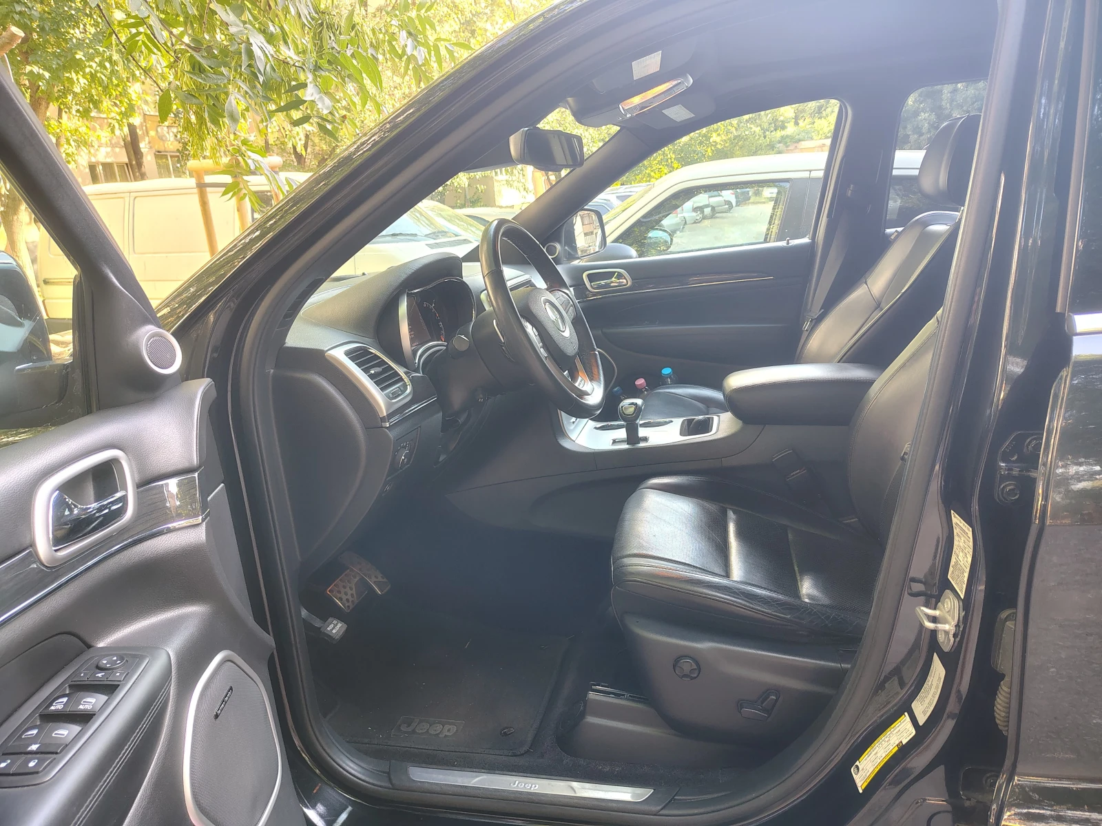Jeep Grand cherokee 3.6, снимка 13 - Автомобили и джипове - 55381854