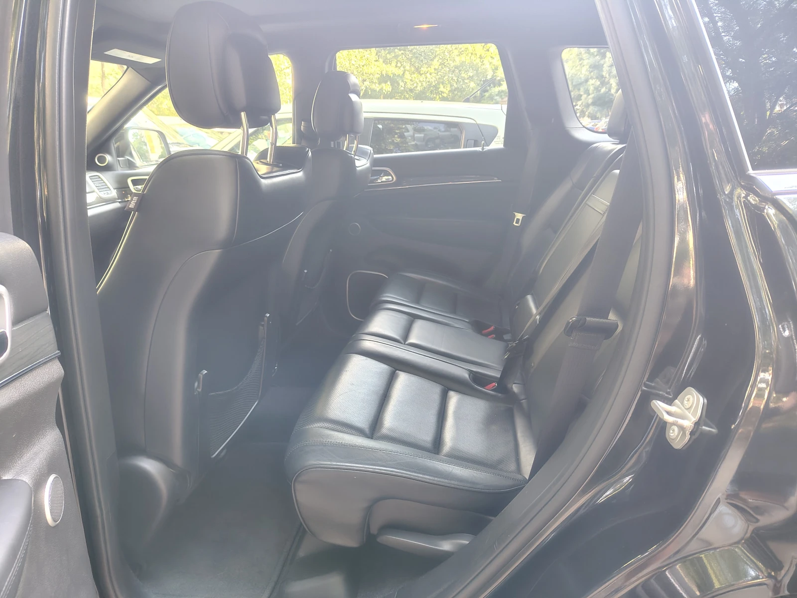 Jeep Grand cherokee 3.6, снимка 11 - Автомобили и джипове - 55381854