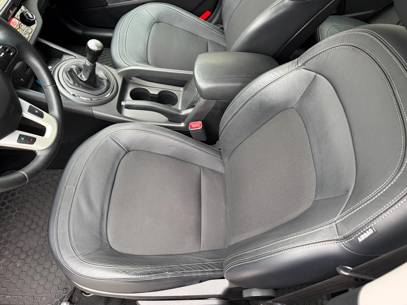 Kia Sportage 2.0i* 4x4* СЕРВИЗНА КНИЖКА  - изображение 8