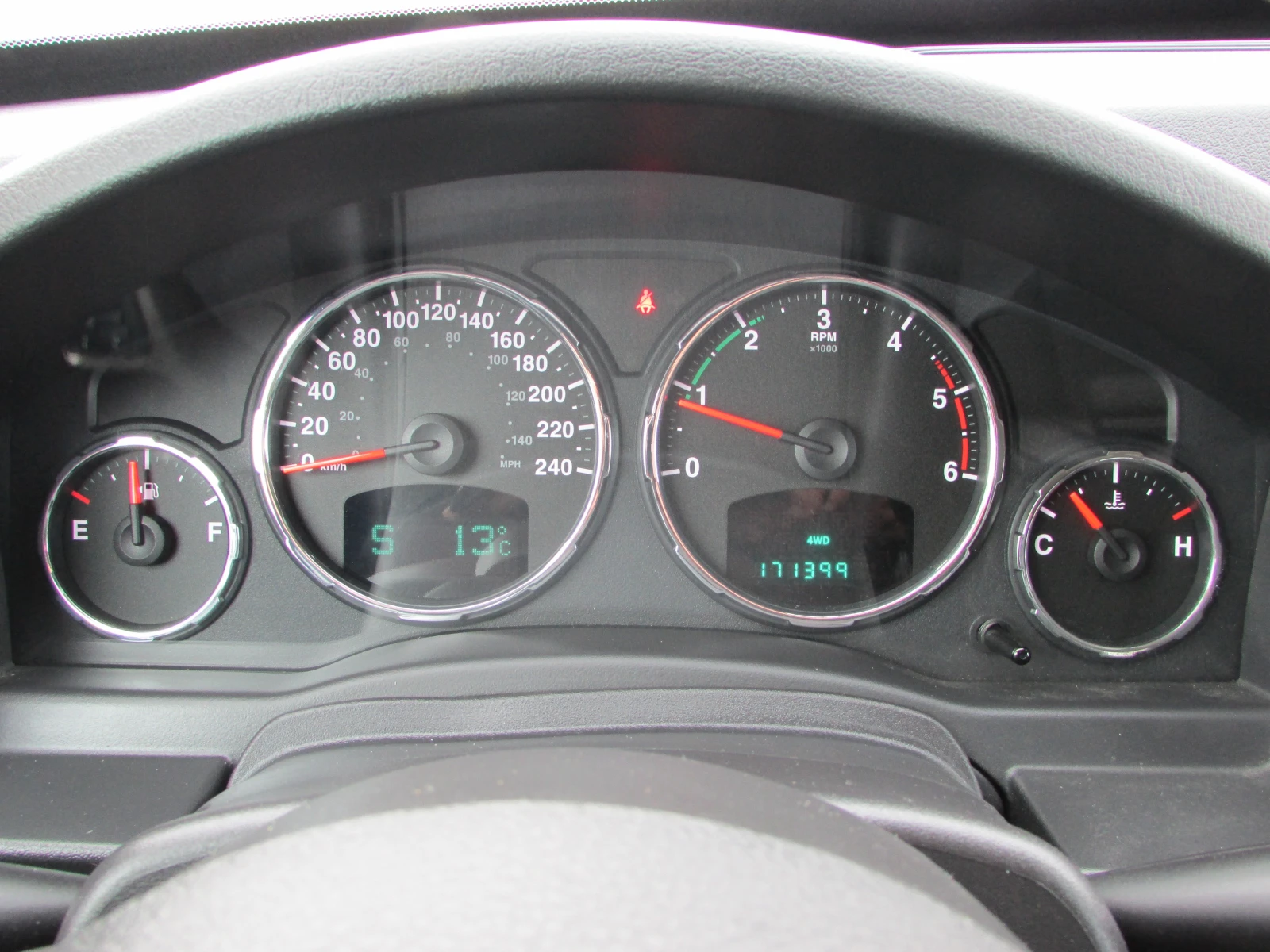 Jeep Cherokee 2.8CRDI EURO5, снимка 13 - Автомобили и джипове - 54091566