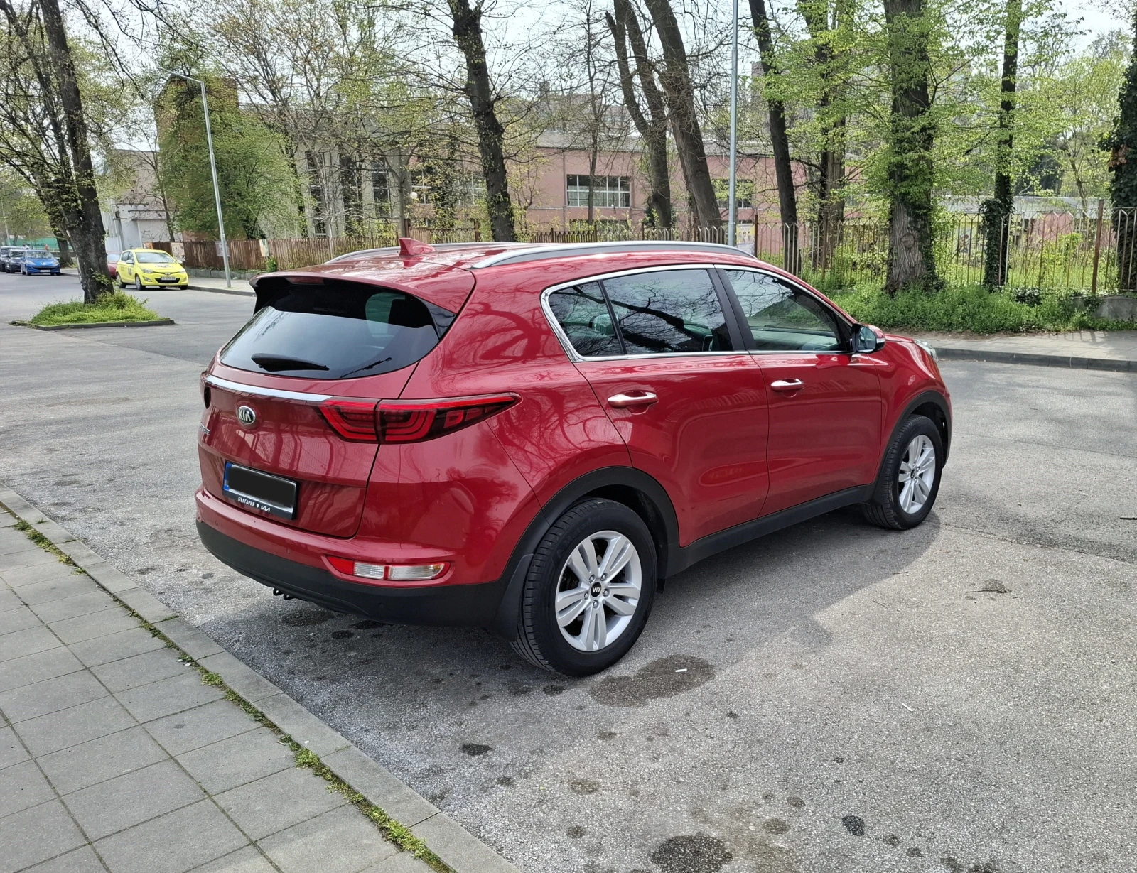 Kia Sportage 1.6  GDI, снимка 6 - Автомобили и джипове - 54189588