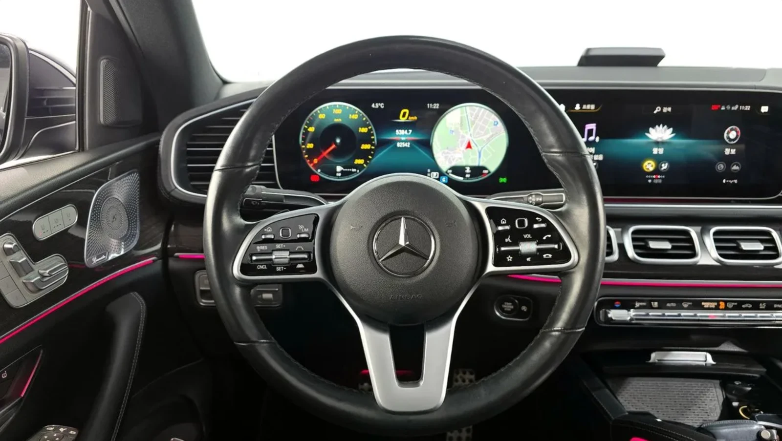 Mercedes-Benz GLE 400, снимка 12 - Автомобили и джипове - 54510766