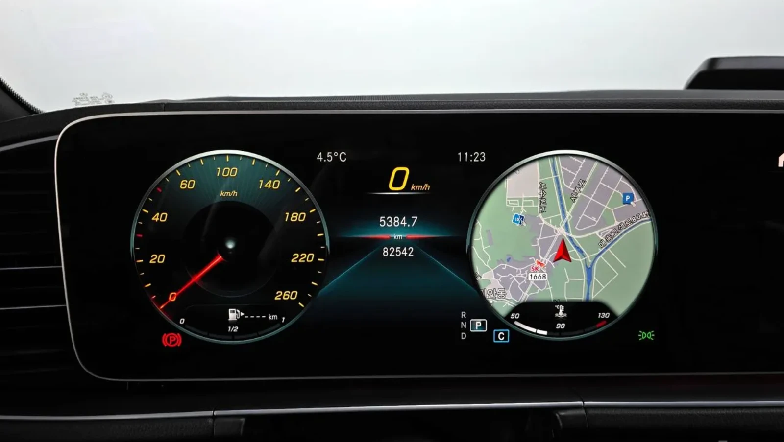 Mercedes-Benz GLE 400, снимка 13 - Автомобили и джипове - 54510766
