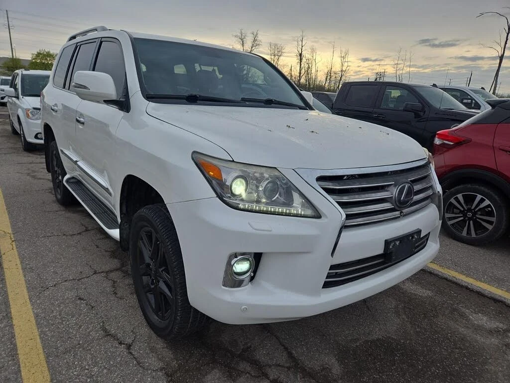 Lexus LX 570 MARK LEV* ПОДГРЕВ* ОБДУХВАНЕ* 3XTV* 6+ 1* КЕЙЛЕС