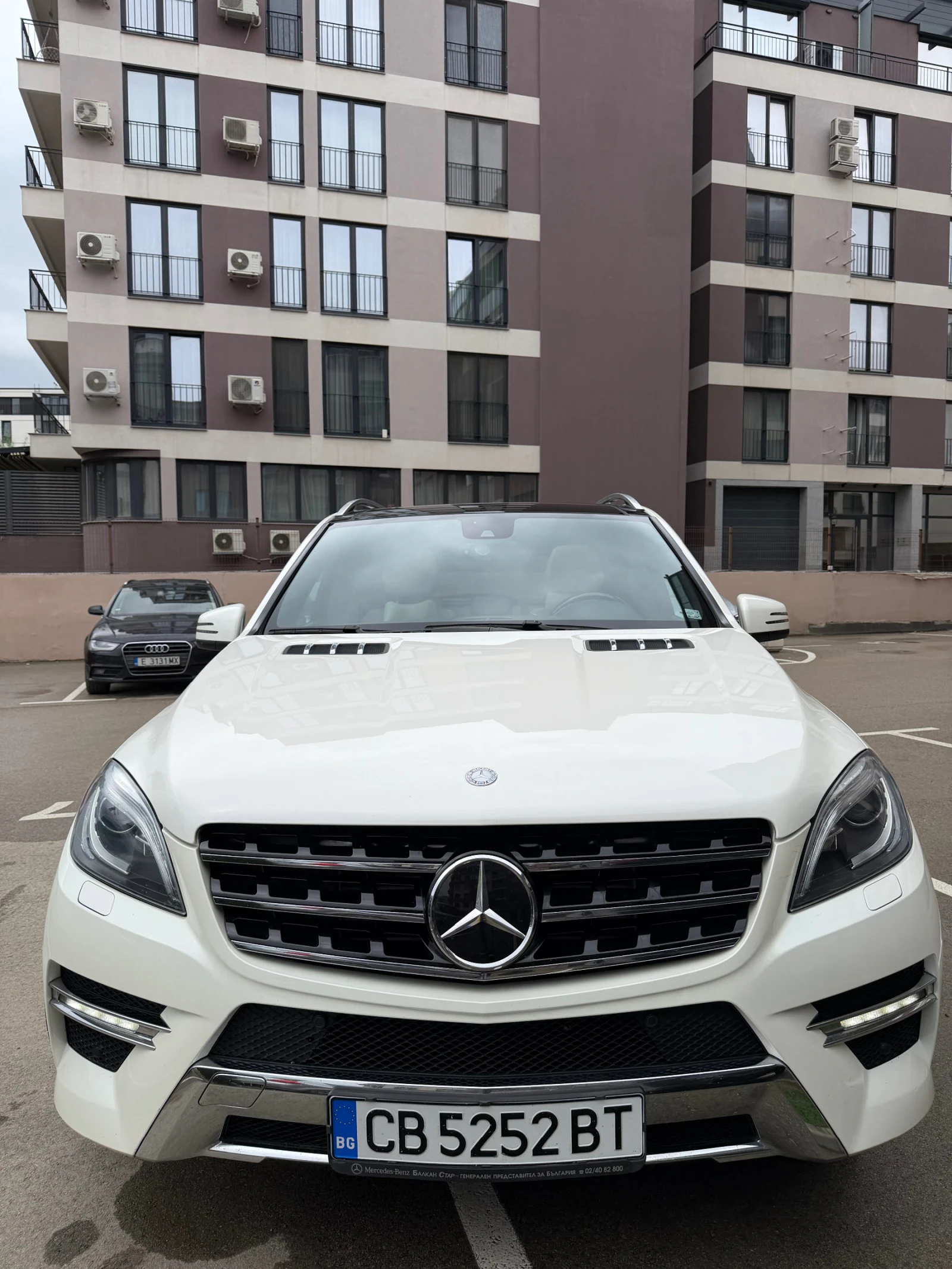 Mercedes-Benz ML 350 EDITION 1/HARMAN KARDON/DESIGNO, снимка 3 - Автомобили и джипове - 54641124