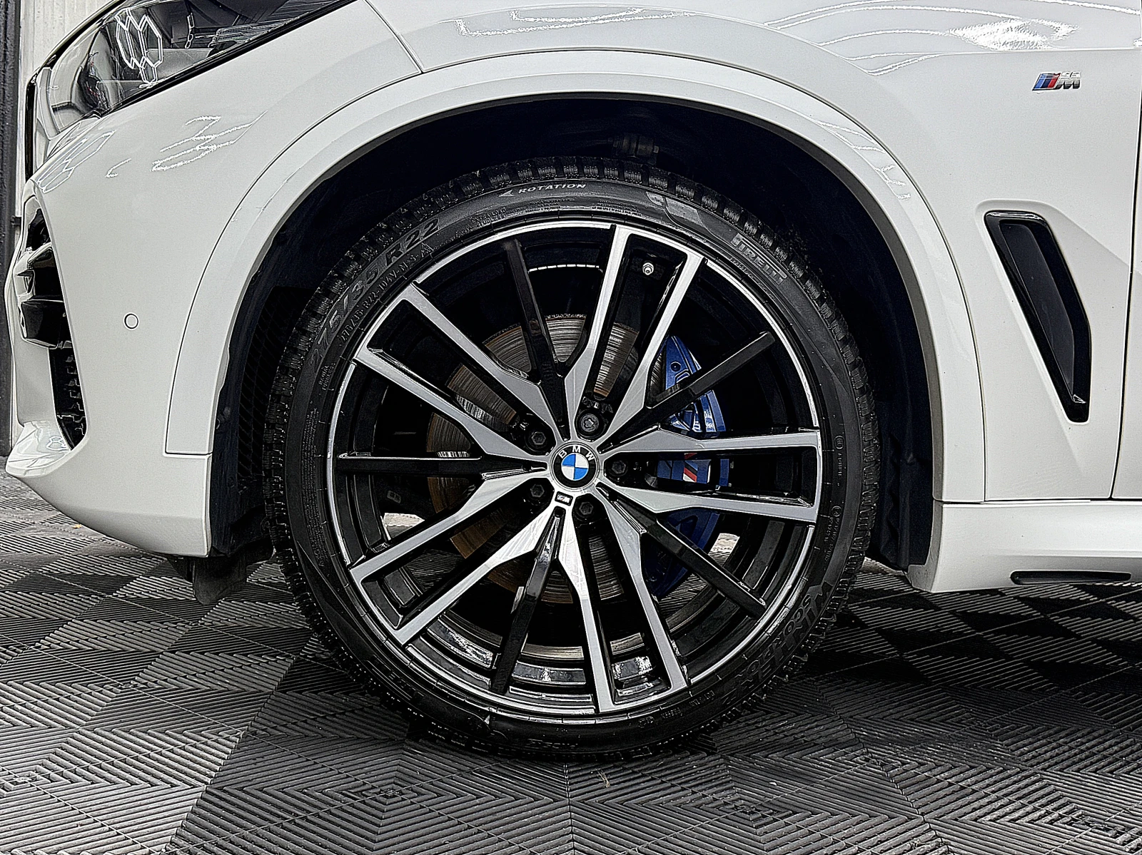 BMW X5 M-paket/INDIVIDUAL// Keyless/СОБСТВЕН ЛИЗИНГ, снимка 9 - Автомобили и джипове - 54677291