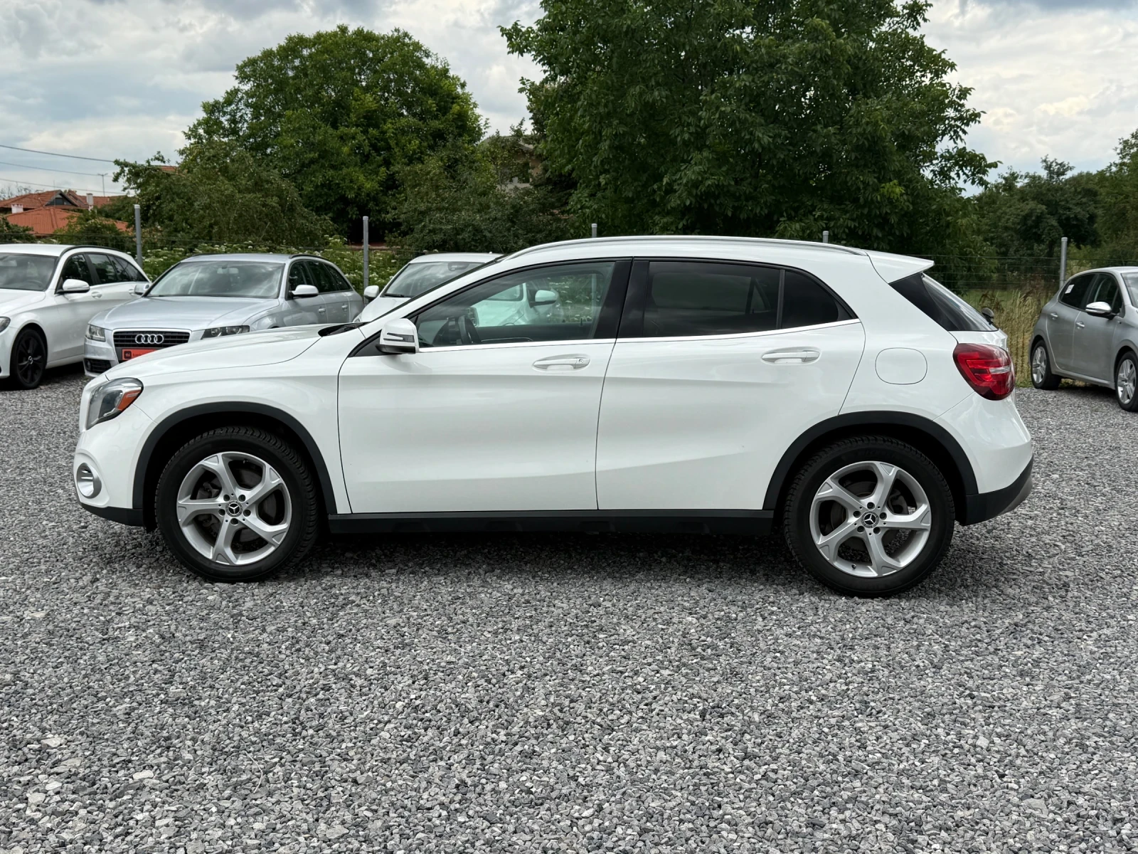 Mercedes-Benz GLA 250 Facelift 2020 г. (211 кс) 4MATIC 7G-DCT 145 000км., снимка 4 - Автомобили и джипове - 55014491