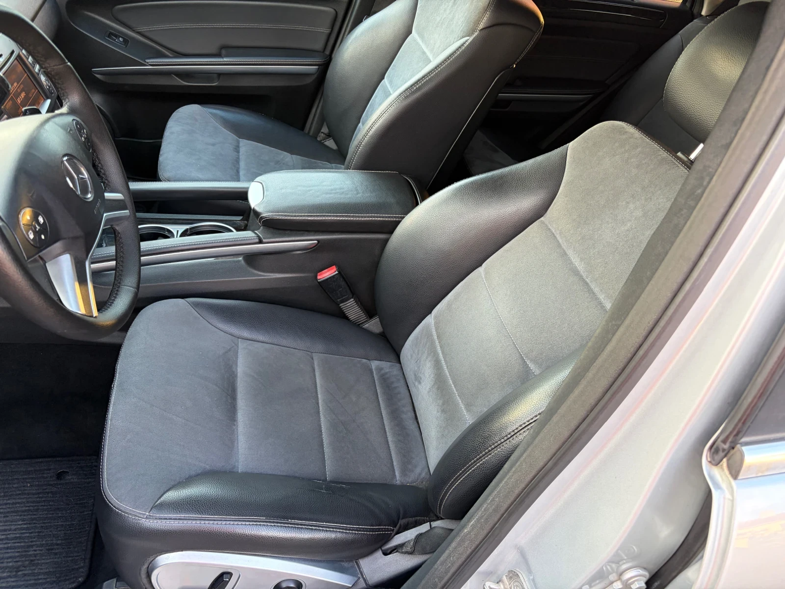 Mercedes-Benz ML 320, снимка 9 - Автомобили и джипове - 55127457