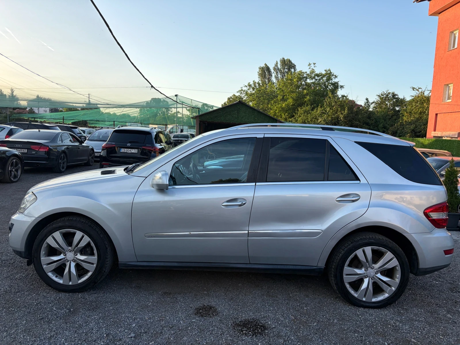 Mercedes-Benz ML 320, снимка 6 - Автомобили и джипове - 55127457