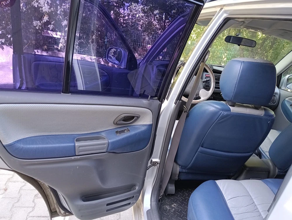 Suzuki Grand vitara 2.5 V6 ГИ без ръжди, снимка 10 - Автомобили и джипове - 55579627