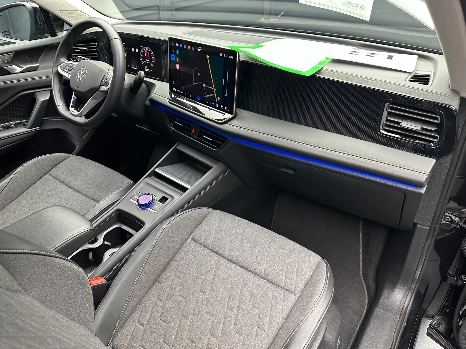 VW Tiguan 1.5 eTSI DSG Life * Design-Paket* 18Zoll* IQ, снимка 9 - Автомобили и джипове - 55679084